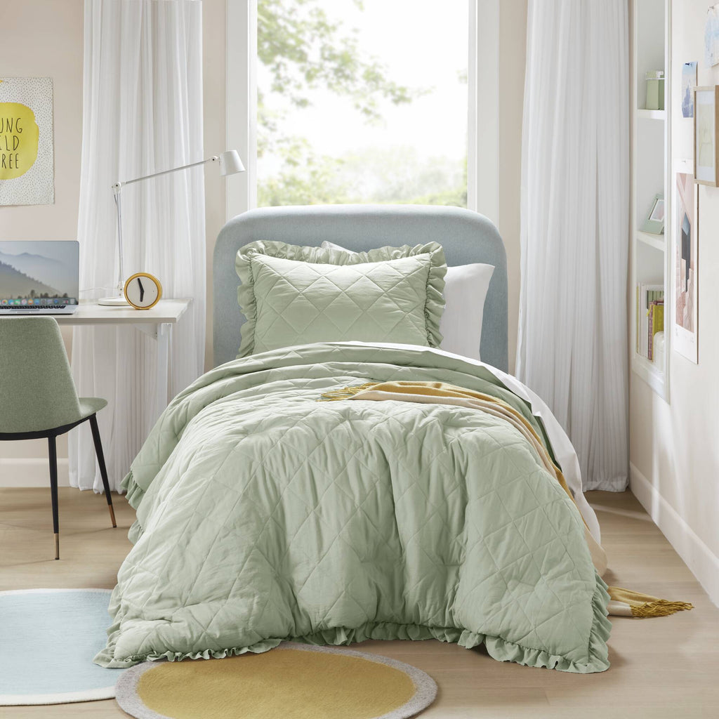 Ruffled Quilted Microfiber Comforter