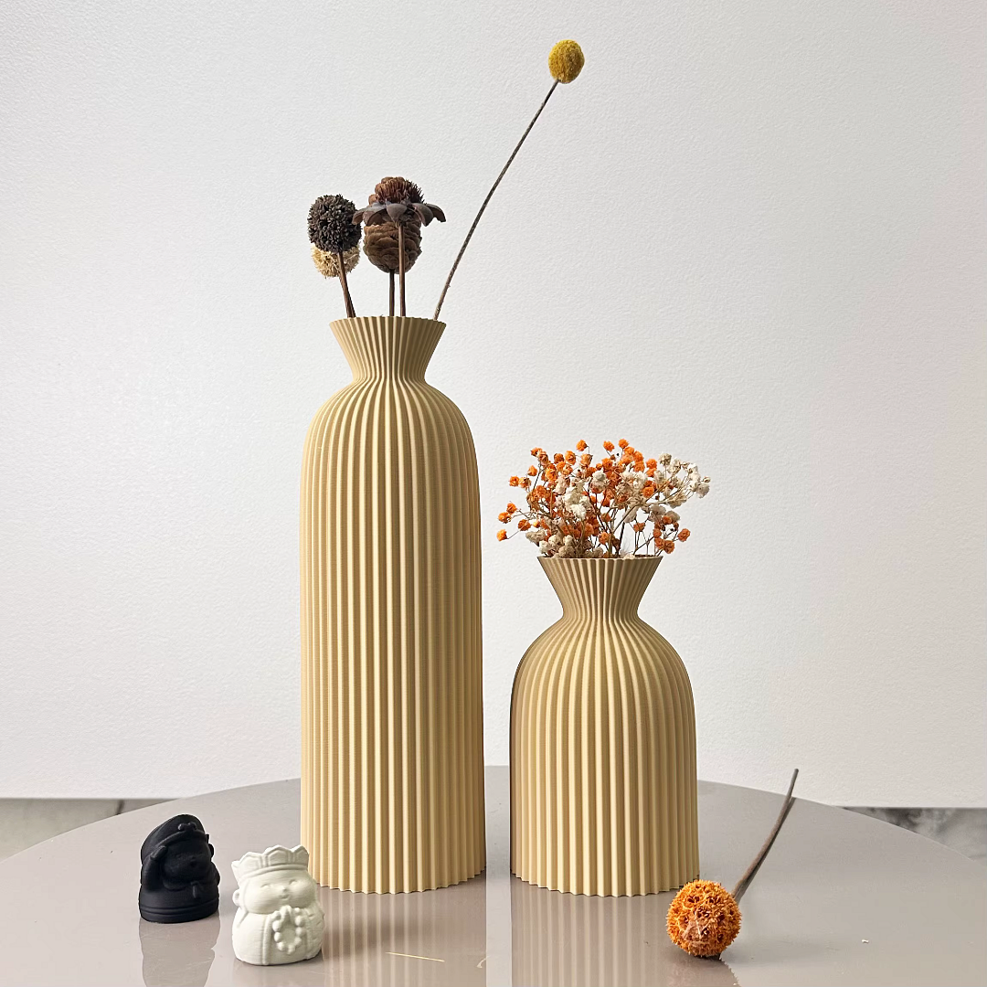 Ribbed Bottle Shape Vase