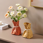 Knote Vase