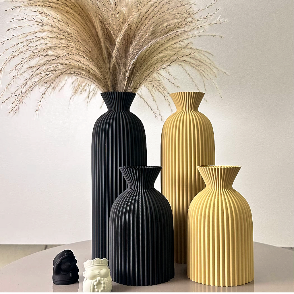 Ribbed Bottle Shape Vase