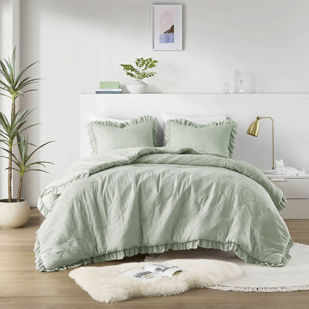 Ruffled Quilted Microfiber Comforter